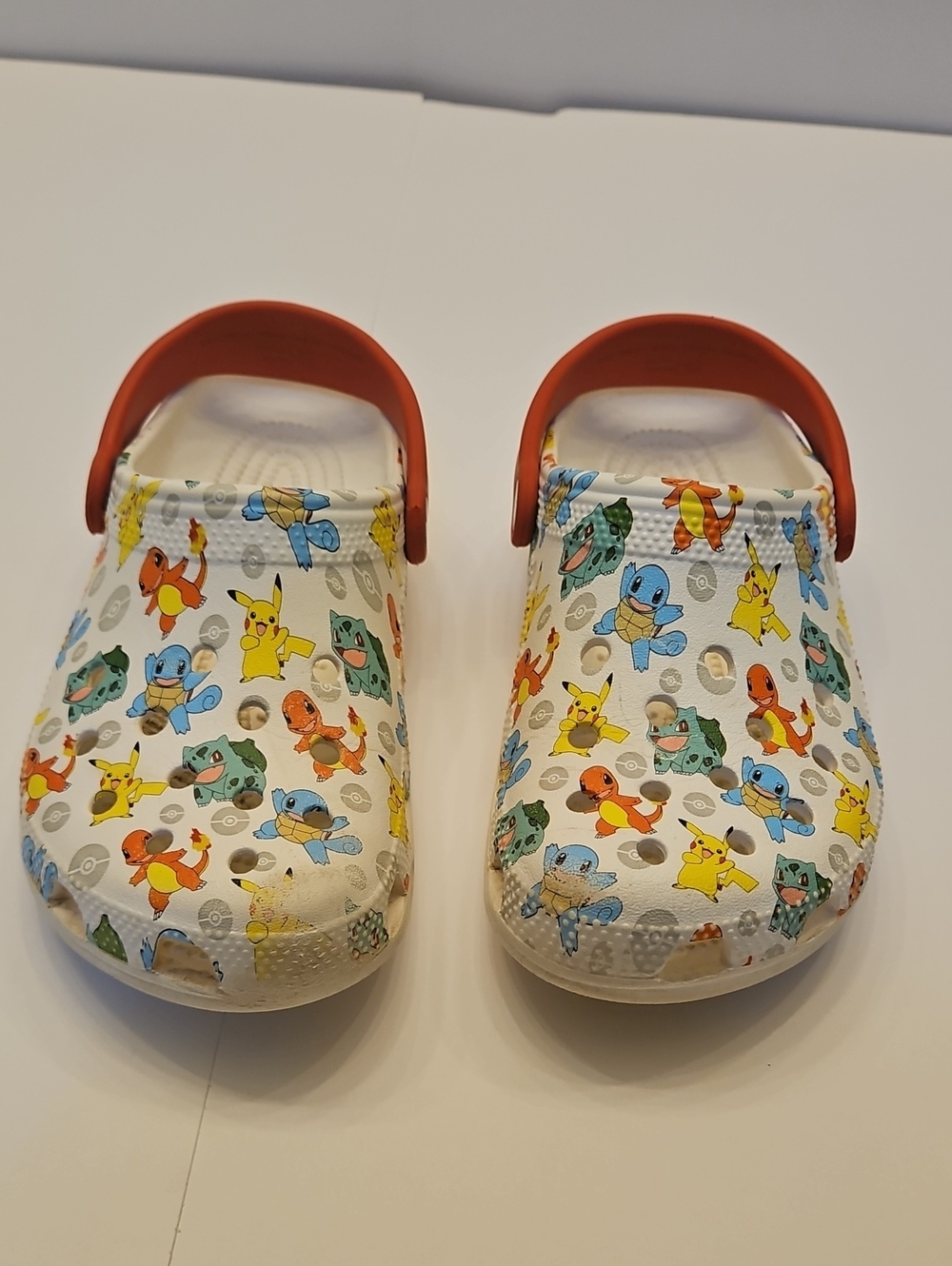 Kids White Pokémon Print Crocs Clog Shoes J 3